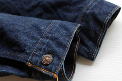 画像1: 70s Levi'sリーバイス 刺繍入り 70505 デニムジャケット 40