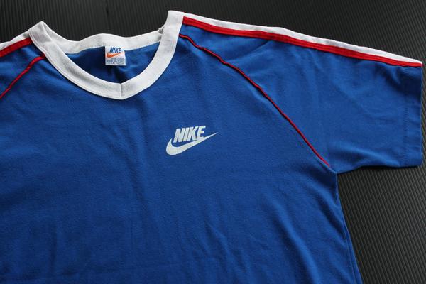 70s USA製 NIKEナイキ Vネック Tシャツ 青 L - Sixpacjoe Web Shop