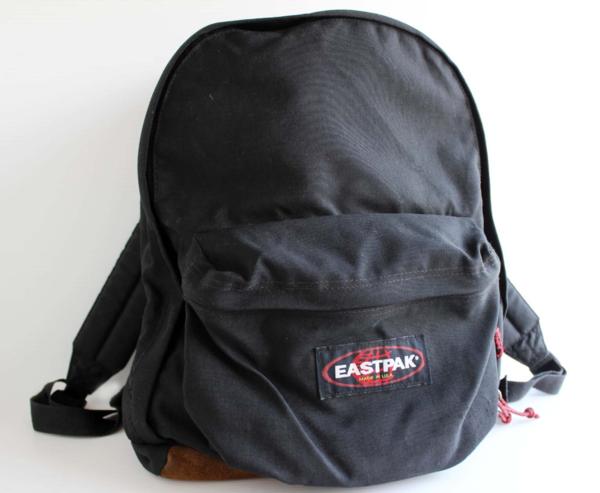 Eastpack リュック レザー ブラック イーストパック