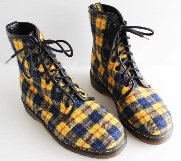 週末限定値下げ‼️Dr.Martens 8ホール タータンチェック UK4