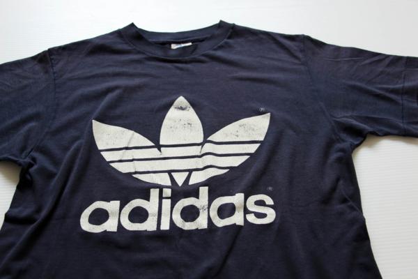 80s USA製 adidasアディダス トレフォイル ビッグロゴ Tシャツ 紺 M ...