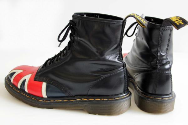 英国製 DR.MARTENSドクターマーチン ユニオンジャック 8ホールブーツ 黒 UK8