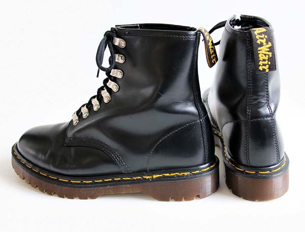 英国製 DR.MARTENSドクターマーチン 8ホールブーツ 黒 UK9 - Sixpacjoe 