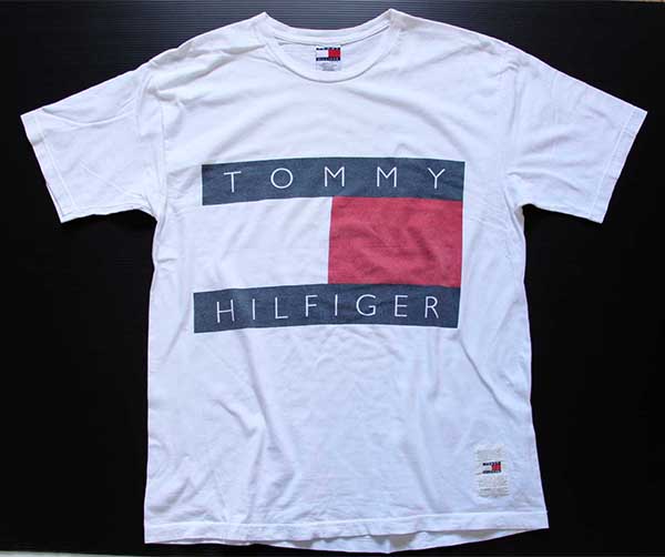 Tommy Hilfigerトミーヒルフィガー ロゴ コットンtシャツ 白 Xl Sixpacjoe Web Shop