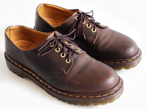 英国製 DR.MARTENSドクターマーチン 4ホール レザーシューズ 焦げ茶 UK9 - Sixpacjoe Web Shop