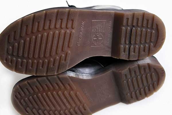 英国製 DR.MARTENSドクターマーチン 8ホールブーツ 黒 UK5