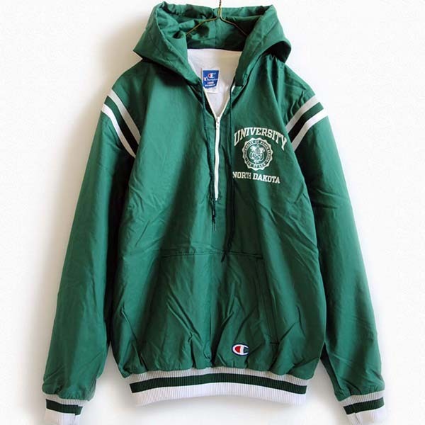 90s USA製 Championチャンピオン UNIVERSITY NORTH DAKOTA プル