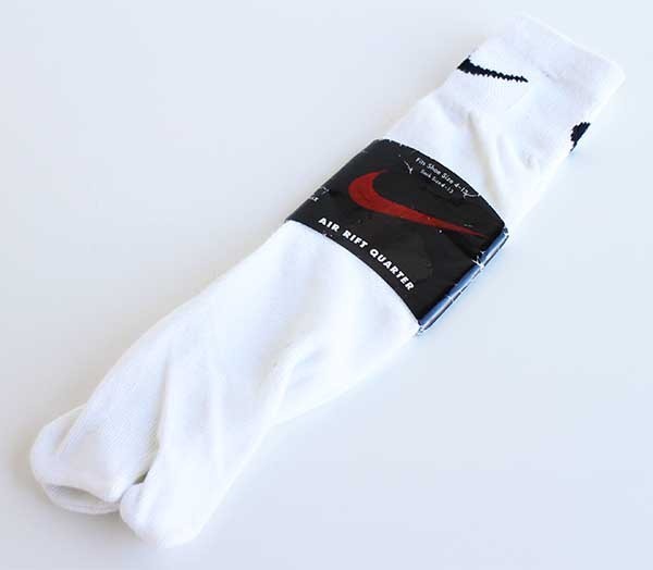 デッドストック 90s Nikeナイキ エアリフト スウッシュ ロゴ Coolmax ソックス 白 黒 4 13 靴下 Sixpacjoe Web Shop