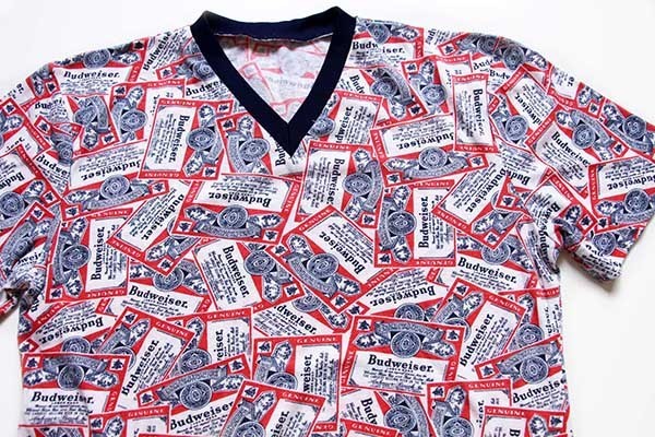70s Budweiserバドワイザー 総柄 染み込みプリント Vネック Tシャツ - Sixpacjoe Web Shop
