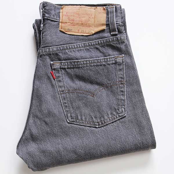 Levi's 501 ブラックジーンズ　カットオフ