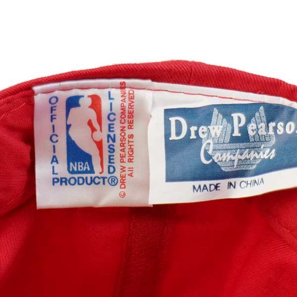 デッドストック★90s NBA CHICAGO BULLS シカゴ ブルズ ロゴ刺繍 コットンキャップ 赤
