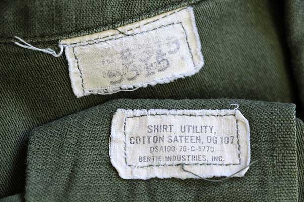 70s 米軍 U.S.AIR FORCE パッチ付き 半袖 コットンサテン
