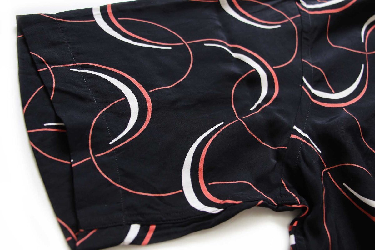 UNKNOWN アトミック柄 半袖 レーヨンシャツ 黒 - Sixpacjoe Web Shop