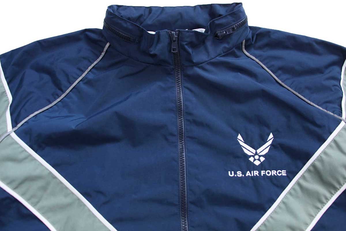 画像3: 00s 米軍 U.S.AIR FORCE ロゴ刺繍 PTU トレーニング ナイロンジャケット 紺 L-R★IPFU (3)