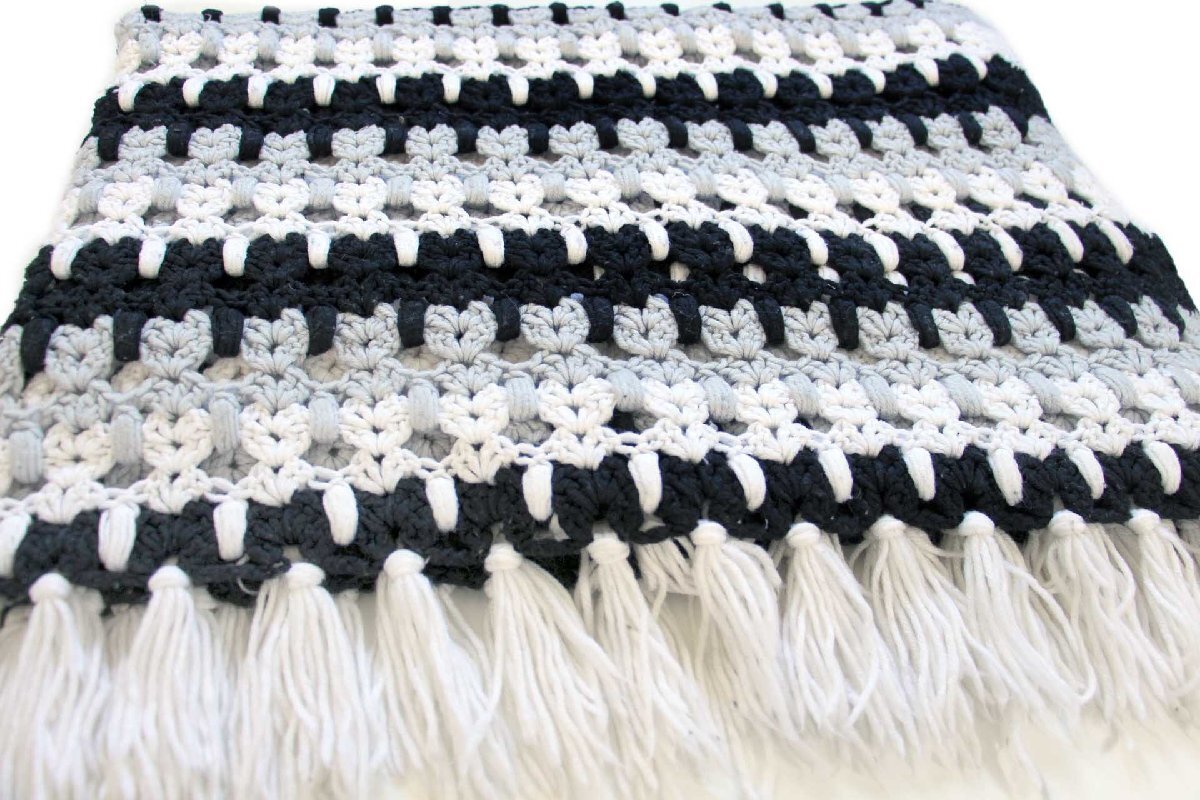 画像1: ハンドメイド ブランケット★N カギ編み (1)