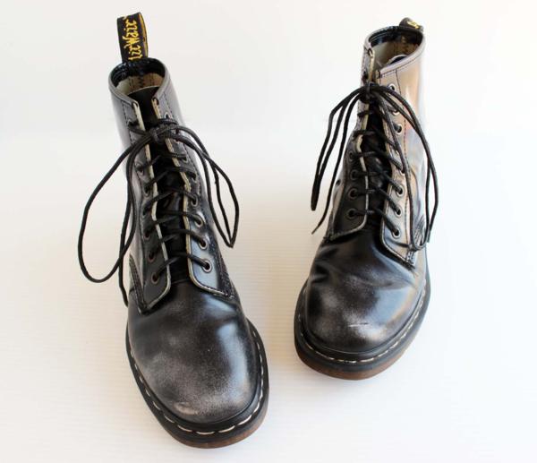 英国製 DR.MARTENSドクターマーチン 8ホールブーツ 黒×白 マーブル UK5 